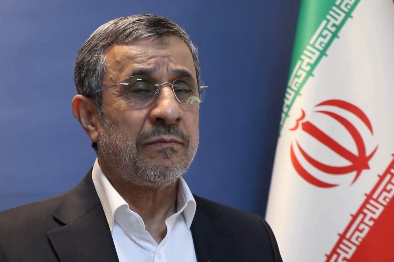 Ahmedinejad da hava saldırısında &ouml;ld&uuml;r&uuml;ld&uuml;!