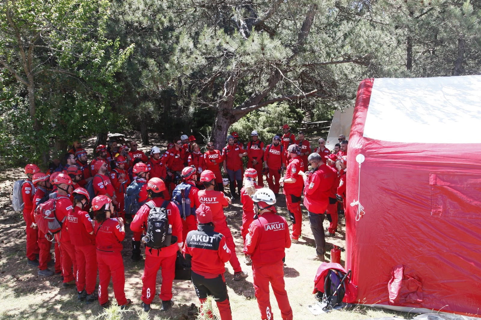 Ger&ccedil;ek operasyona d&ouml;n&uuml;şt&uuml;, 20 dakikada kurtarma yapıldı