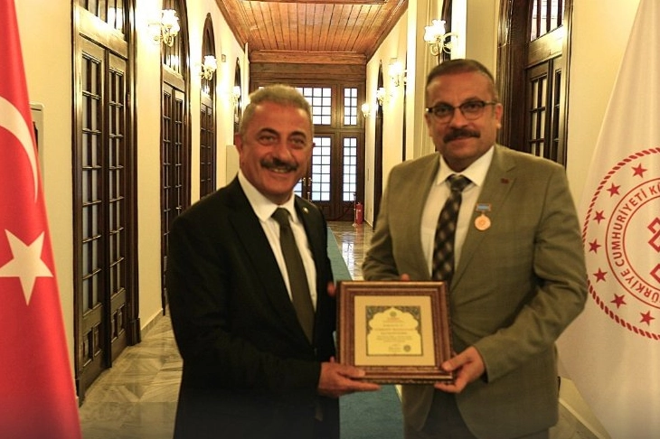 T&uuml;rk D&uuml;nyası Koordinat&ouml;rl&uuml;ğ&uuml; kuruldu... T&uuml;rkiye ile T&uuml;rk d&uuml;nyası arasında k&uuml;lt&uuml;rel miras k&ouml;pr&uuml;s&uuml;