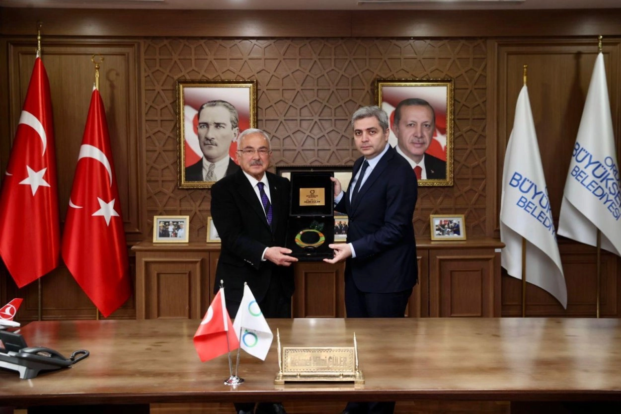 G&uuml;rcistan B&uuml;y&uuml;kel&ccedil;isi Kalandia&rsquo;dan Başkan G&uuml;ler&rsquo;e ziyaret