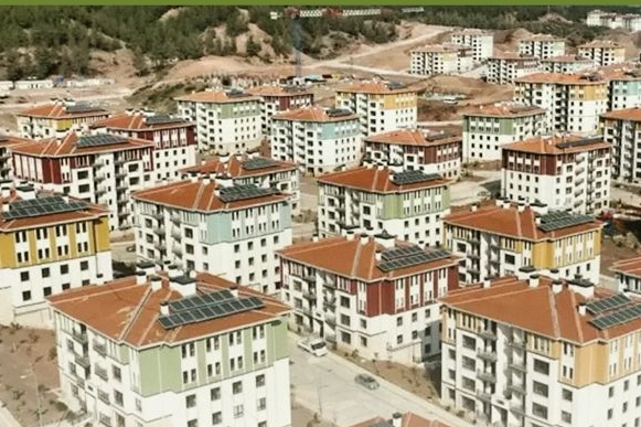 Asrın inşa seferberliğiyle deprem b&ouml;lgesi yeniden ayağa kalktı