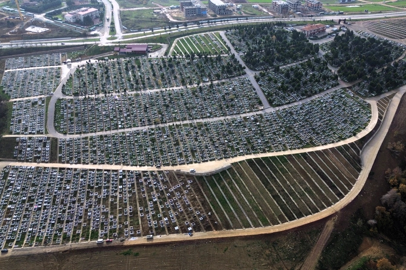 Kocaeli'de 11 binden fazla aileye &uuml;cretsiz cenaze desteği