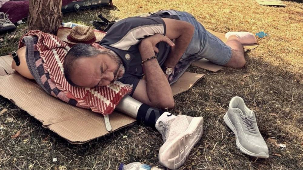 Şehit aileleri ve gaziler a&ccedil;lık n&ouml;betinde: &lsquo;Ya bizi &ouml;ld&uuml;receksiniz ya hakkımızı vereceksiniz&rsquo; 