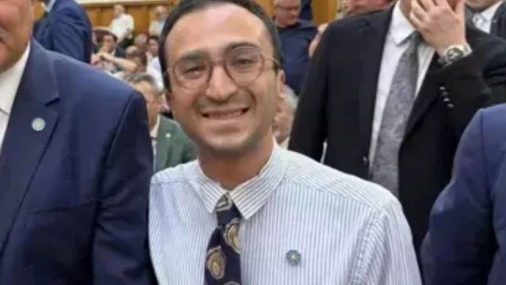 Belediye başkanının giyimini hedef alan Mehmet Emin Korkmaz g&ouml;zaltına alındı 