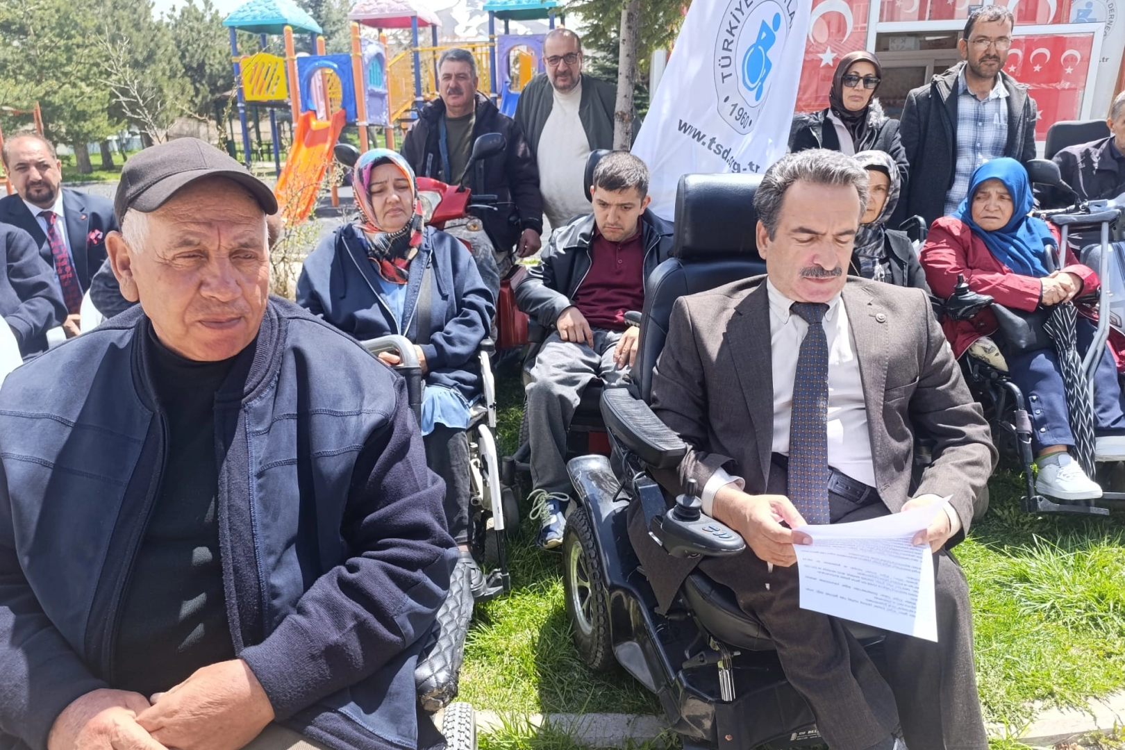 Erzurum&rsquo;da Engelliler Haftası&rsquo;nda hak temelli vurgu