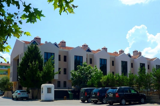 Mudanya Belediye Meclisi'nde kira polemiği... Helvacı kağıdı değil, noterli 37 yıllık s&ouml;zleşme!