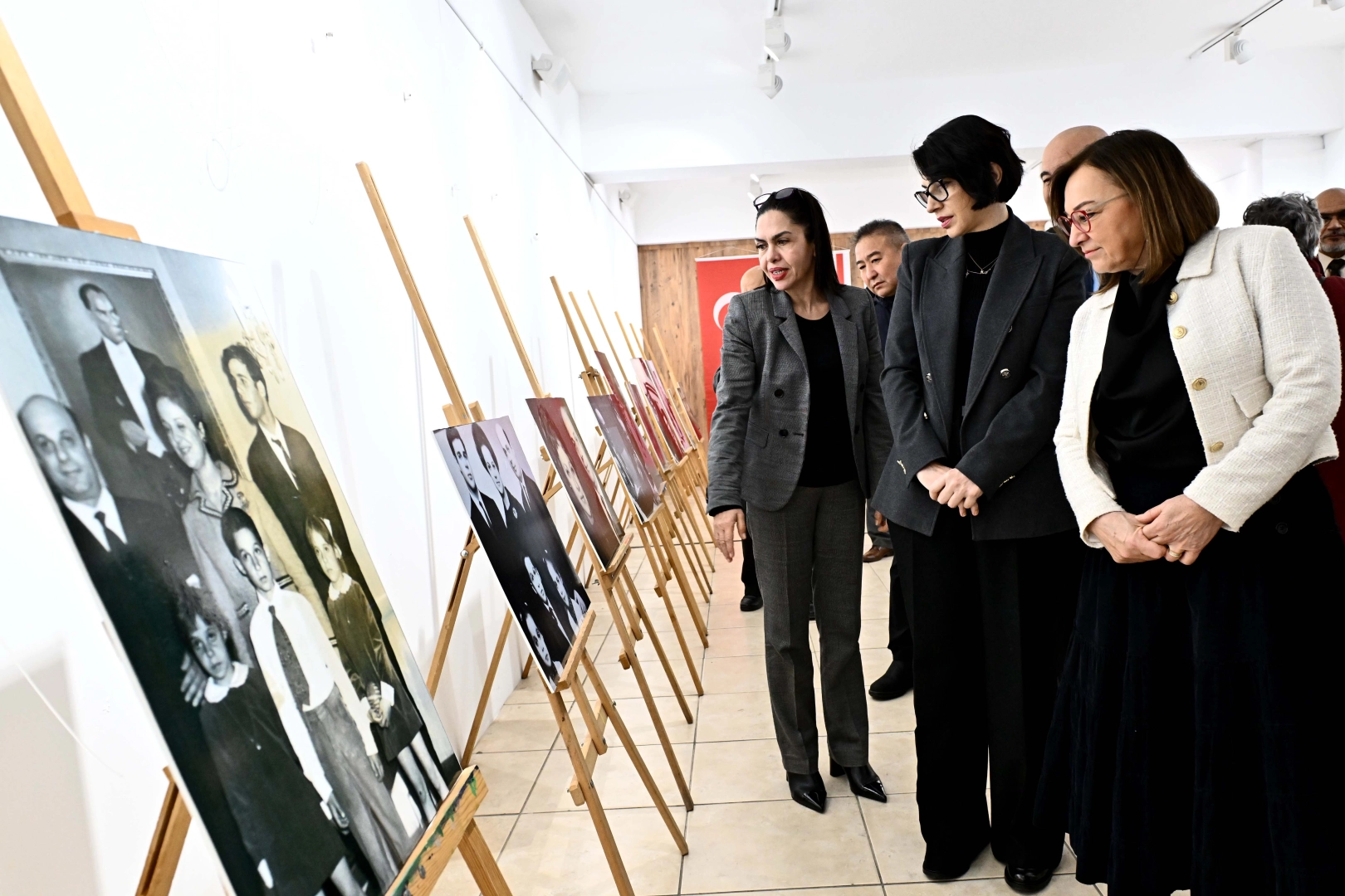 KKTC liderlerinin &ouml;l&uuml;m yıl d&ouml;n&uuml;mleri Muratpaşa&rsquo;da anıldı