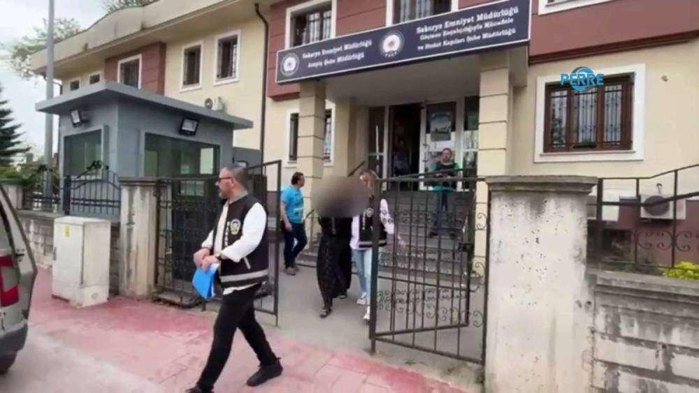 Hırsızlık suçundan 66 yıl cezası bulunan kadın yakalandı  - Videolu Haber