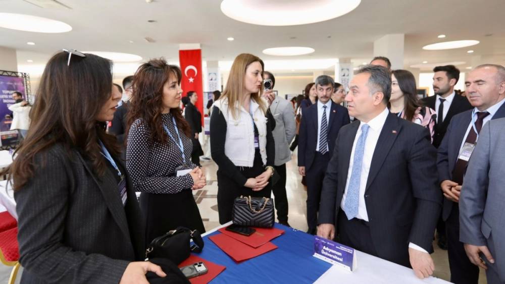 Adıyaman &Uuml;niversitesi, sosyal sorumluluk projeleriyle Tokat&rsquo;taki zirvede yer aldı 
