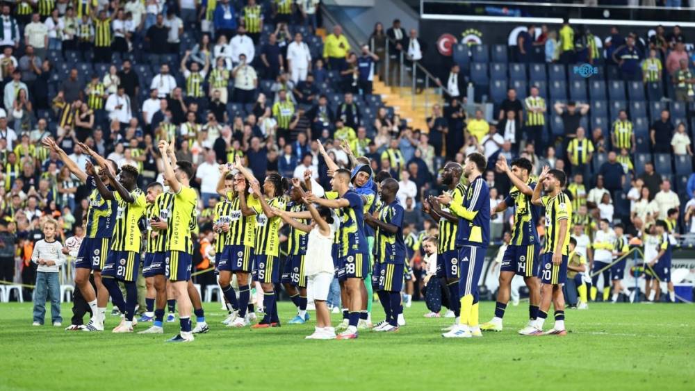 Fenerbah&ccedil;e&rsquo;den sahasında 8-0&rsquo;lık galibiyet: Muriqi ve Greenwood&rsquo;dan altı gol 