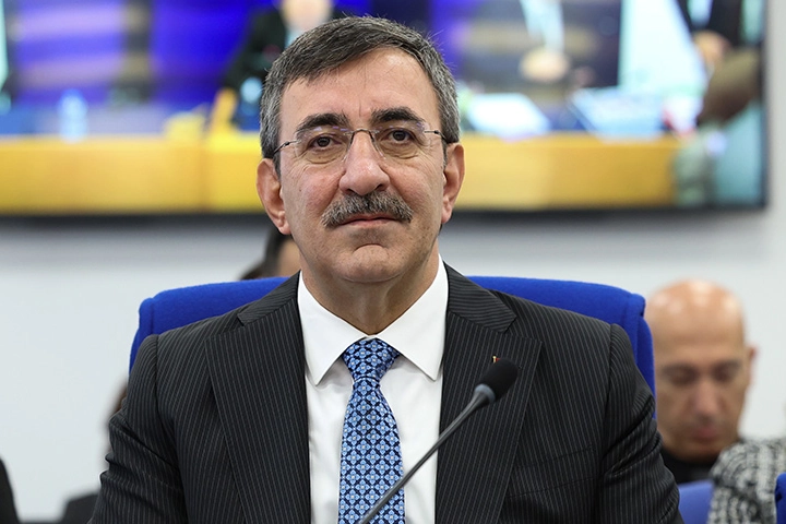 Cumhurbaşkanı Yardımcısı Yılmaz: Bayrağımıza y&ouml;nelik saldırı cezasız kalmayacak!