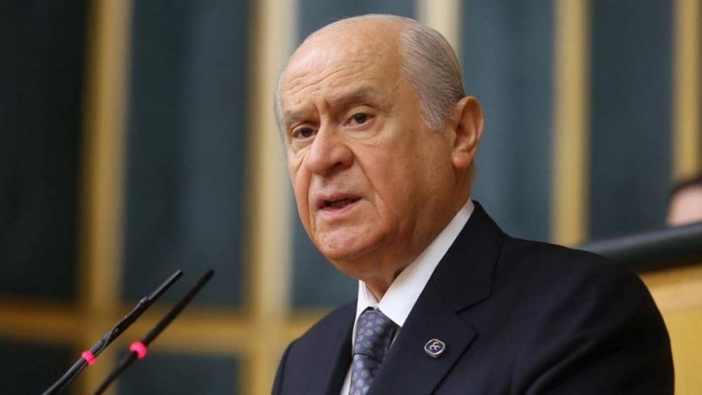 Devlet Bah&ccedil;eli'den 'T&uuml;rk bayrağına saldırı' a&ccedil;ıklaması 