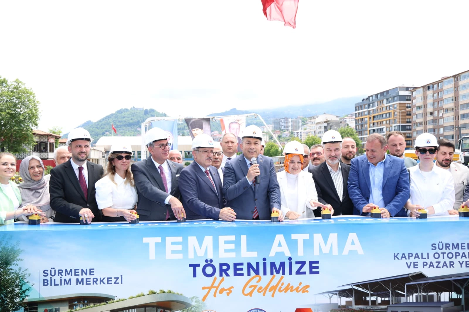 Trabzon S&uuml;rmene&rsquo;de kapalı otopark ve pazar yerinin temeli atıldı