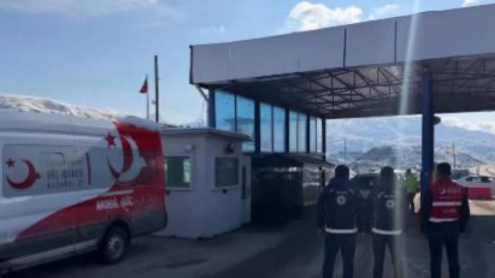 81 ilde g&ouml;&ccedil;men ka&ccedil;ak&ccedil;ılığı operasyonu 