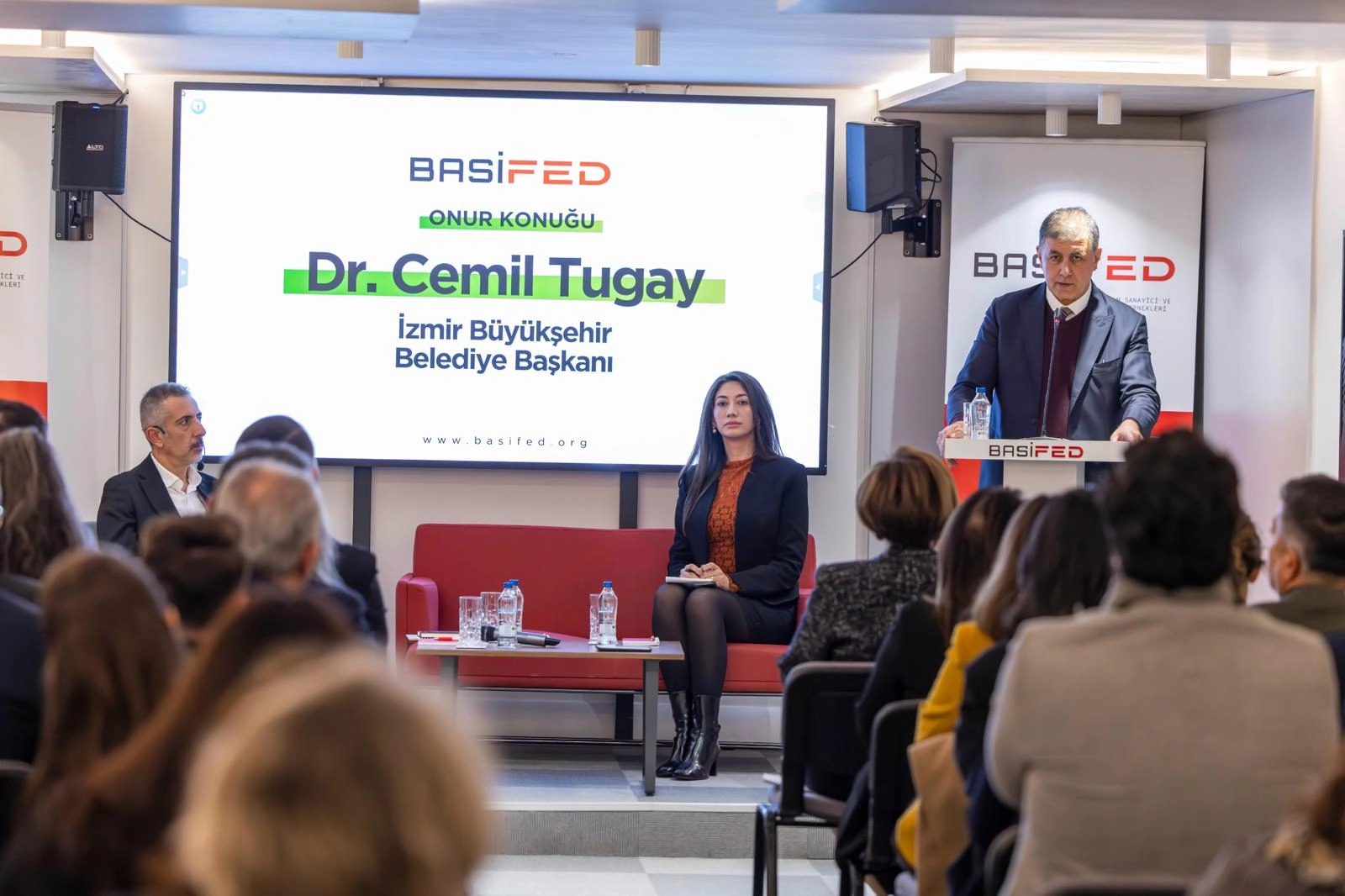 İzmir kendi enerjisini &uuml;reten kent olmalı