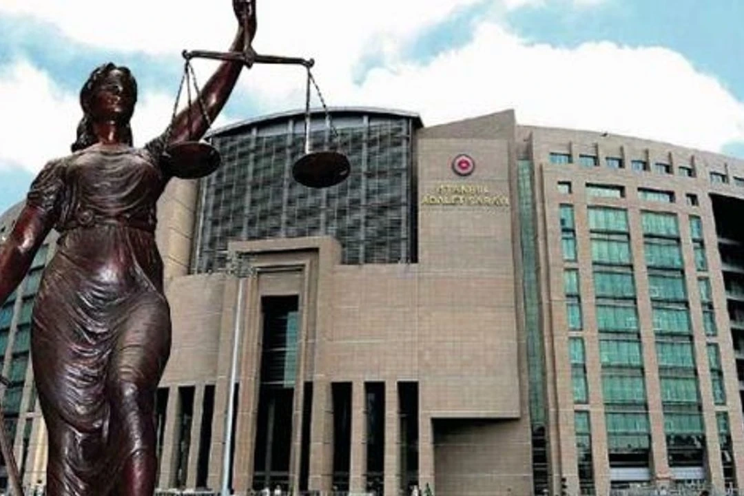 Baş&ouml;rt&uuml;l&uuml;lere y&ouml;nelik ifadelerle ilgili soruşturma! Ş&uuml;pheli i&ccedil;in g&ouml;zaltı talimatı