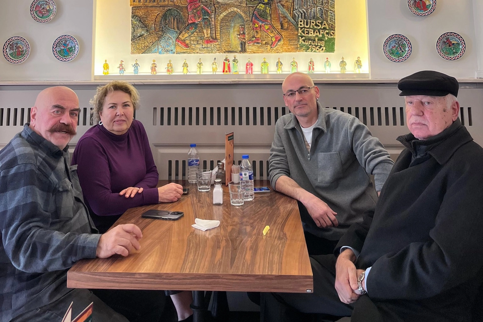 Nevim Suvar&rsquo;a meslektaşlarından tam destek