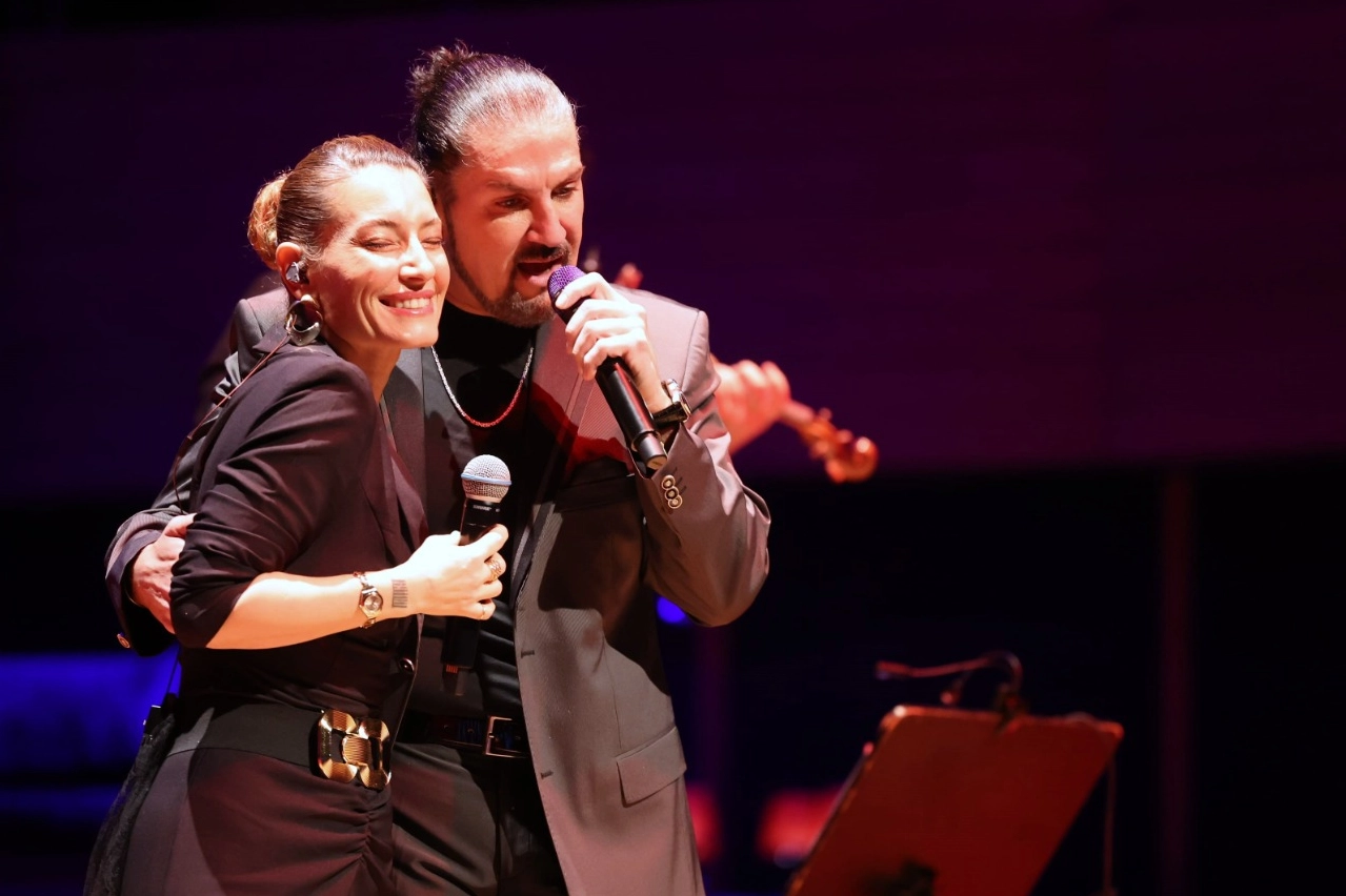 İzmirli opera sanat&ccedil;ısı, 30. sanat yılında İzmirliler ile buluştu