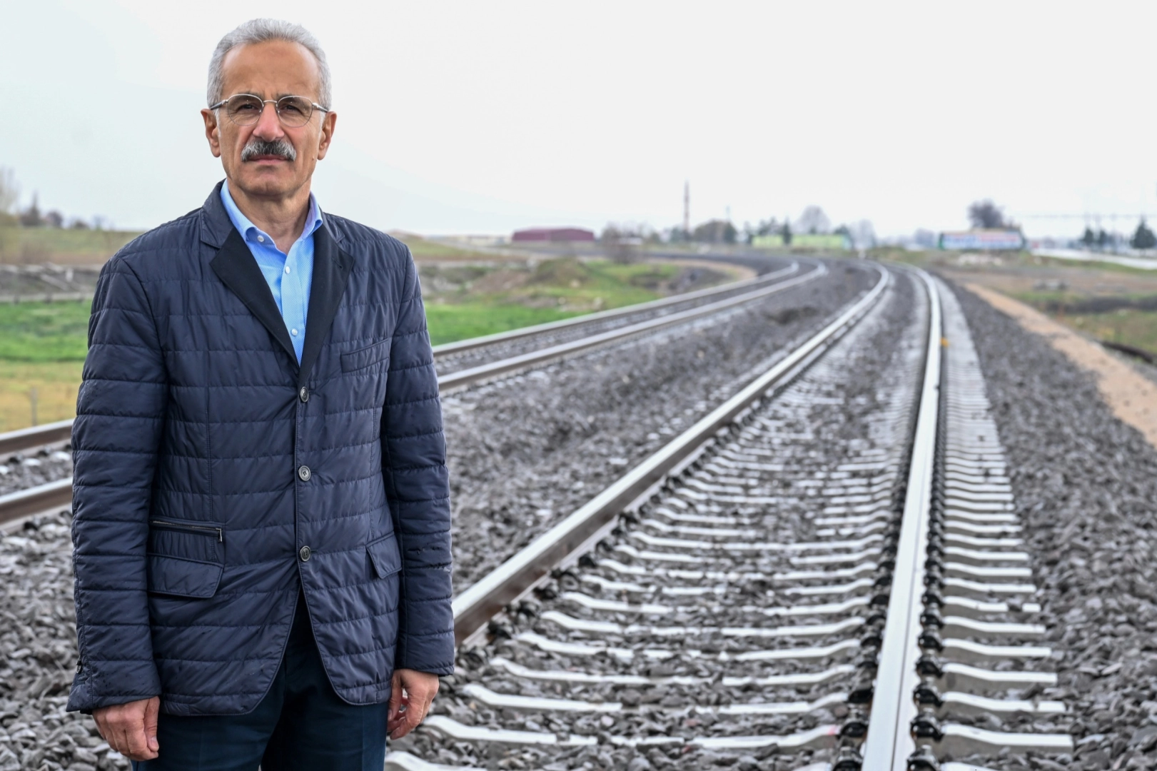 T&uuml;rkiye'nin en b&uuml;y&uuml;k dış finansmanlı demiryolu projesine dev kredi