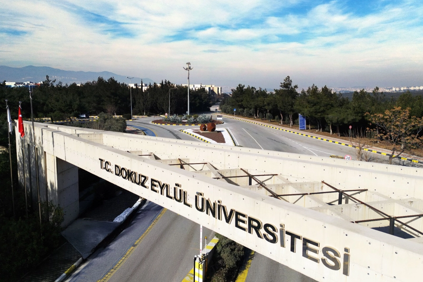 Dokuz Eyl&uuml;l d&uuml;nyada ilk 200 &uuml;niversite arasında