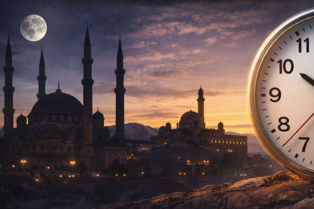 Ağrı&rsquo;da iftar ezanı gecikti... &ldquo;Oru&ccedil; kabul oldu mu?&rdquo; sorusu g&uuml;ndemde