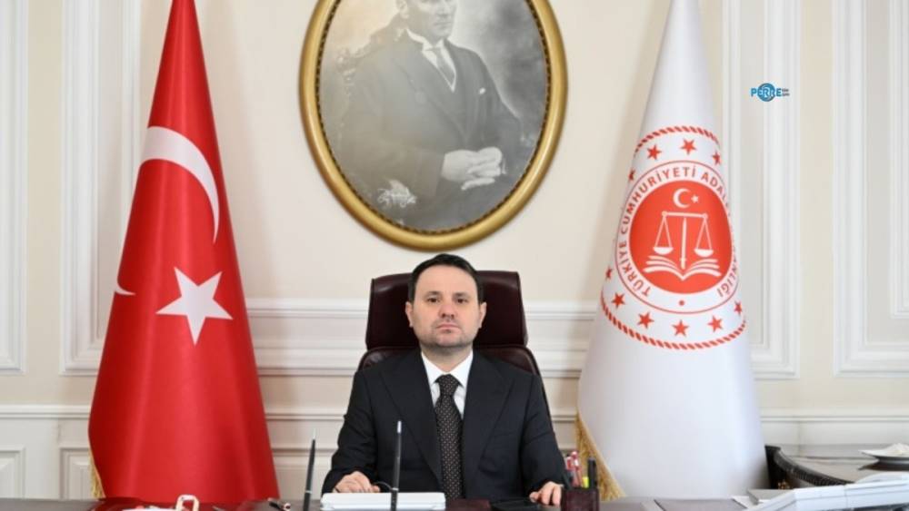 Adalet Bakanı Akın G&uuml;rlek: &lsquo;Fon soruşturmasında 45 ş&uuml;pheli tutuklandı&rsquo; 