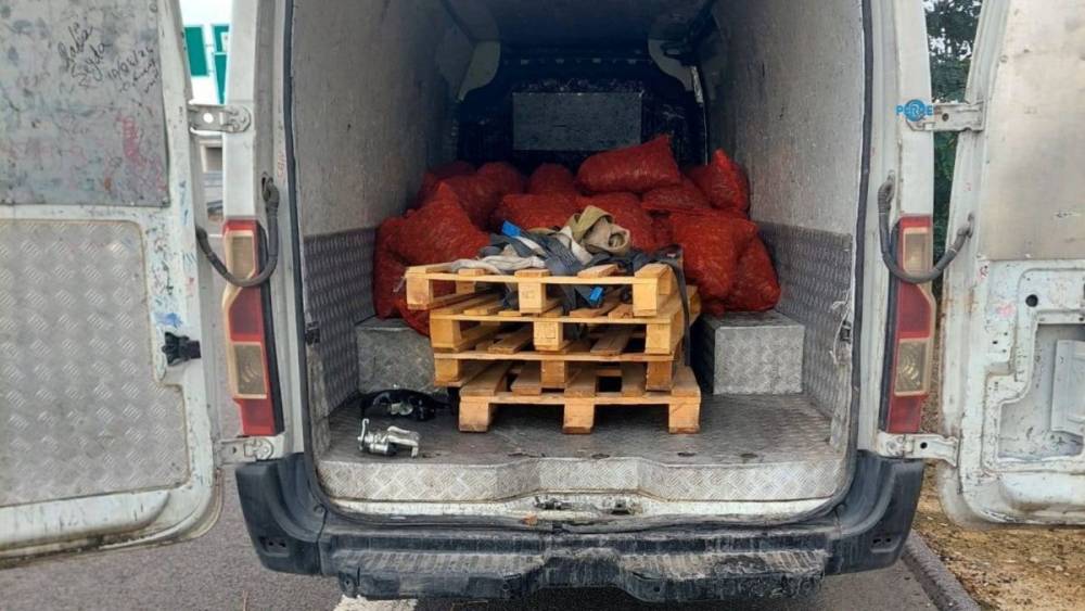 2,2 ton midye ve 156 k&uuml;&ccedil;&uuml;kbaş hayvan Jandarma denetimine takıldı 
