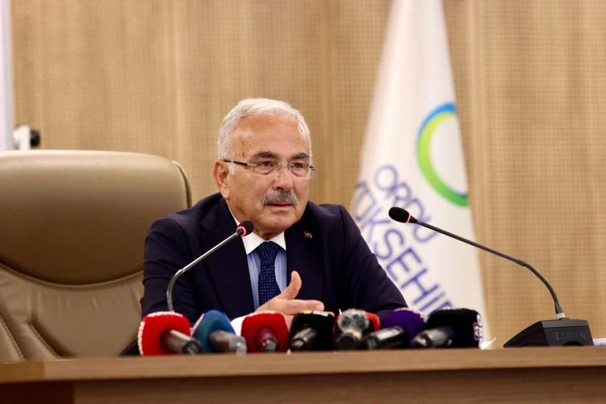“50 YILLIK BİR DURUŞUMUZ VAR. BU DURUŞUMA KİMSEYE LAF ETTİRMEM”