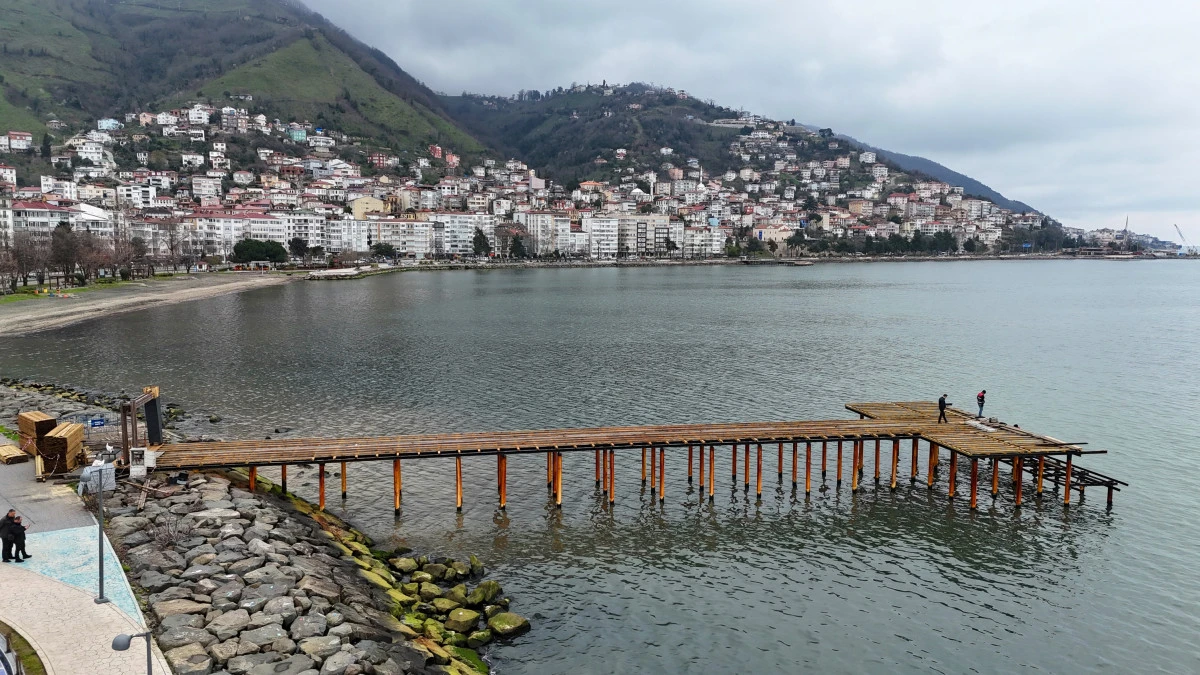 ALTINORDU AYIŞIĞI İSKELESİ YENİLENİYOR