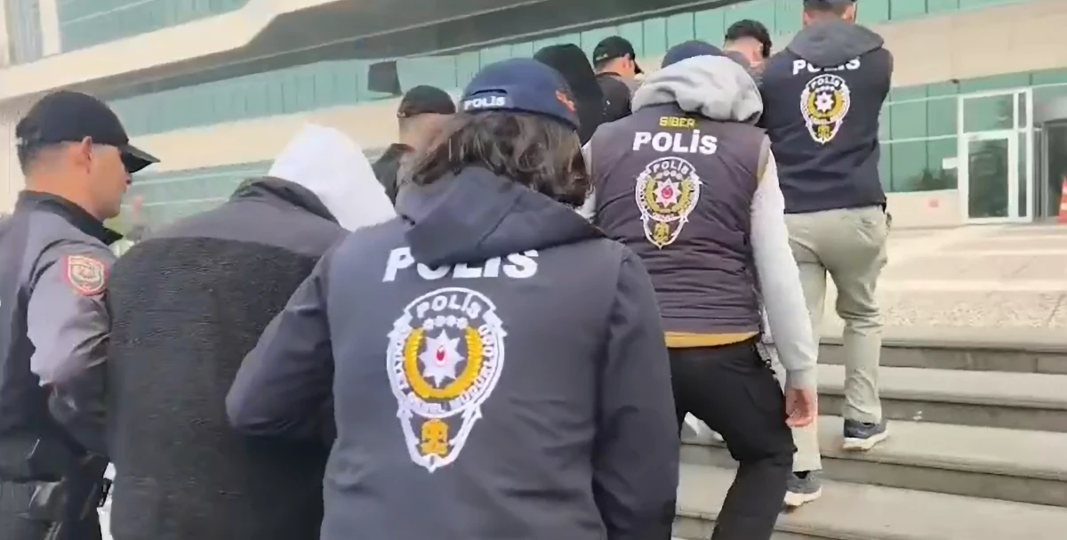 ARALARINDA ORDU&rsquo;NUN DA BULUNDUĞU 35 İLDE DEV SİBER OPERASYONU: 275 Ş&Uuml;PHELİ YAKALANDI!
