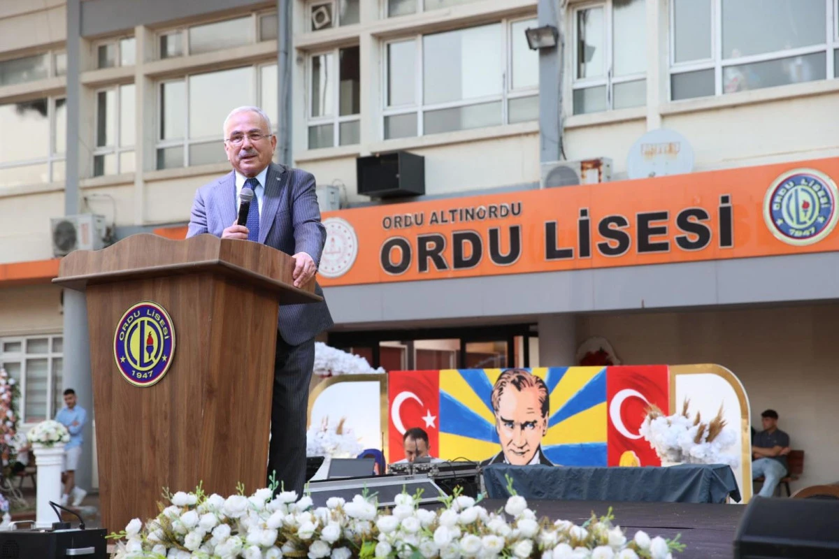 BAŞKAN GÜLER 59 YIL ÖNCESİNE GİTTİ