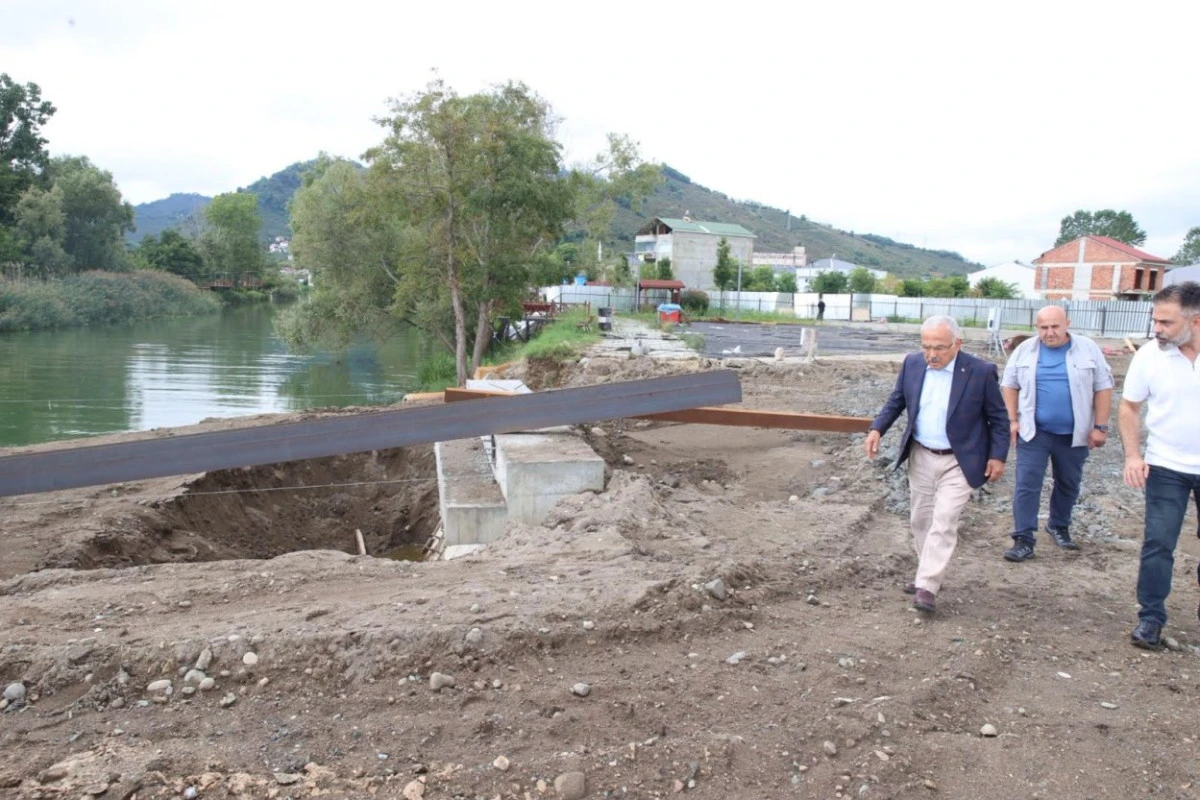 BAŞKAN G&Uuml;LER: &ldquo;KORDON PARK B&Ouml;LGENİN BULUŞMA NOKTASI OLDU&rdquo;