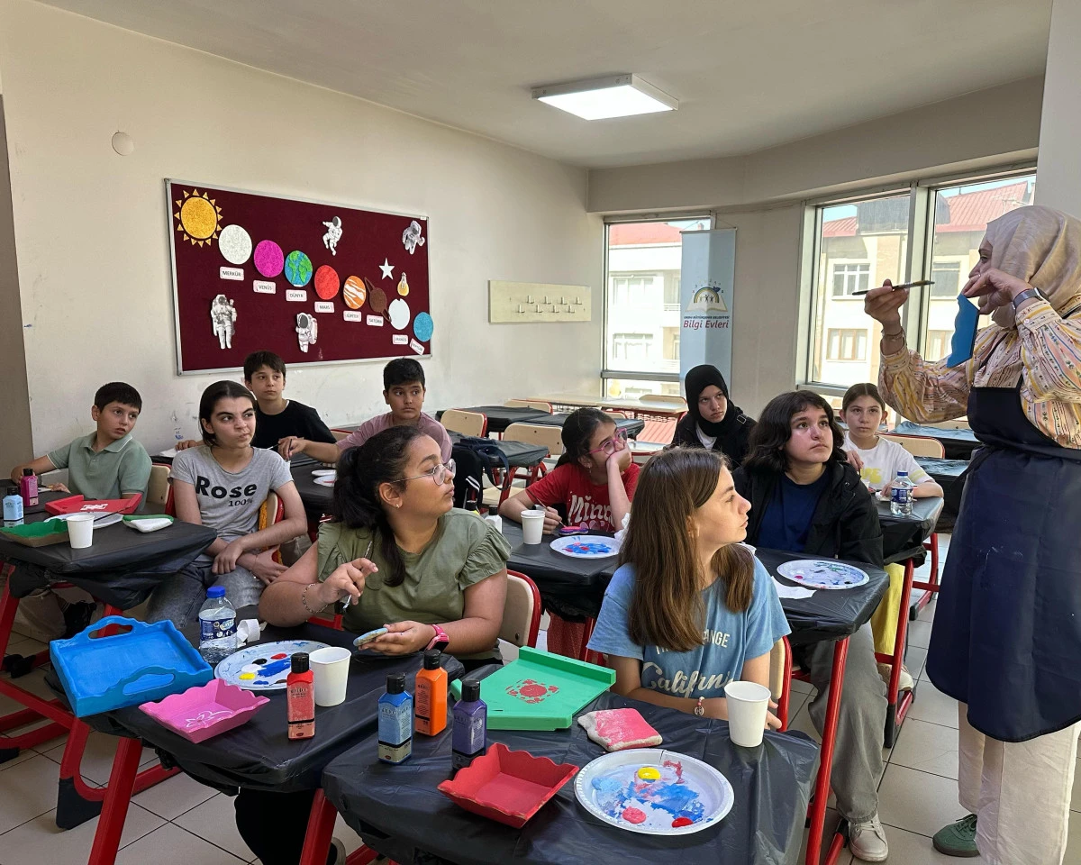 BİLGİ EVLERİ’NDE ÜCRETSİZ YAZ ETKİNLİKLERİ BAŞLADI 