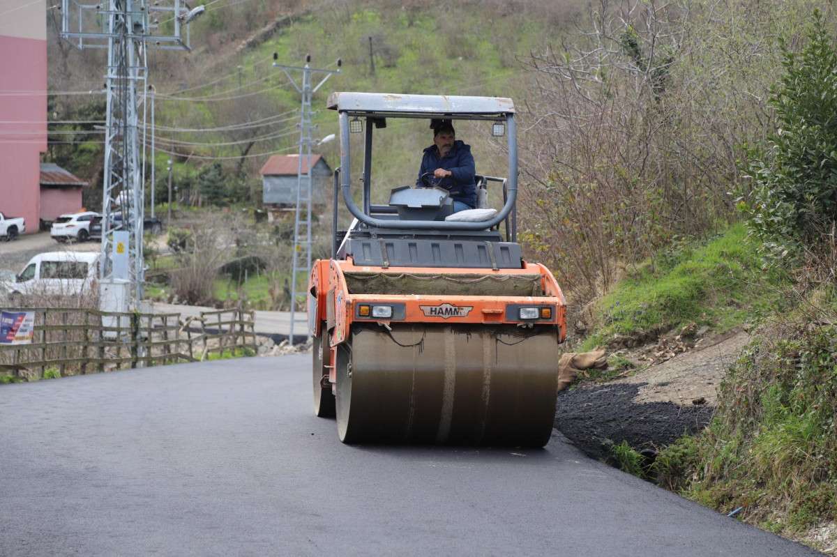 BOĞAZCIK – AZİZİYE SAHİL BAĞLANTI YOLU SICAK ASFALTA KAVUŞTU