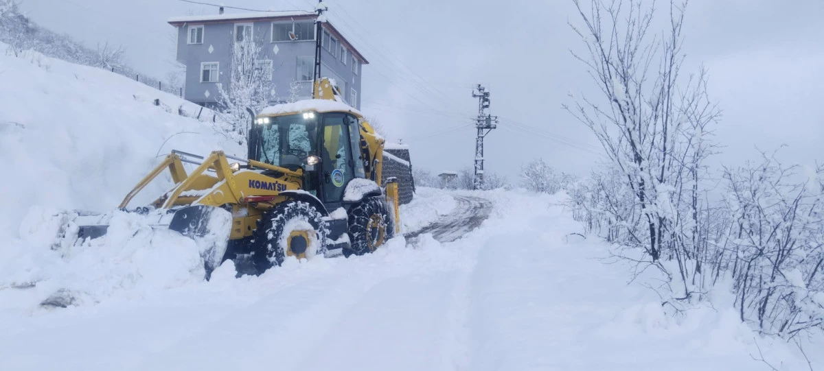 B&Uuml;Y&Uuml;KŞEHİR KAR ESARETİNE İZİN VERMİYOR