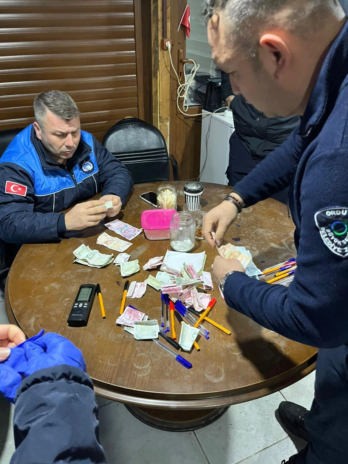 B&Uuml;Y&Uuml;KŞEHİR ZABITA&rsquo;DAN DİLENCİ OPERASYONU