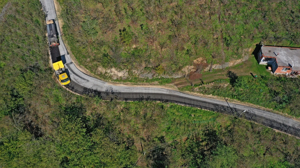 ÇAMAŞ’TA 4 MAHALLEYE HİTAP EDEN YOL ASFALTLANDI