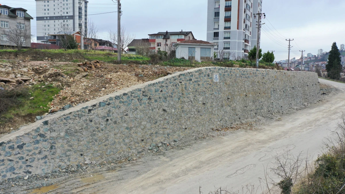 FATSA EVKAF&rsquo;TA TAŞ DUVAR TAMAMLANDI