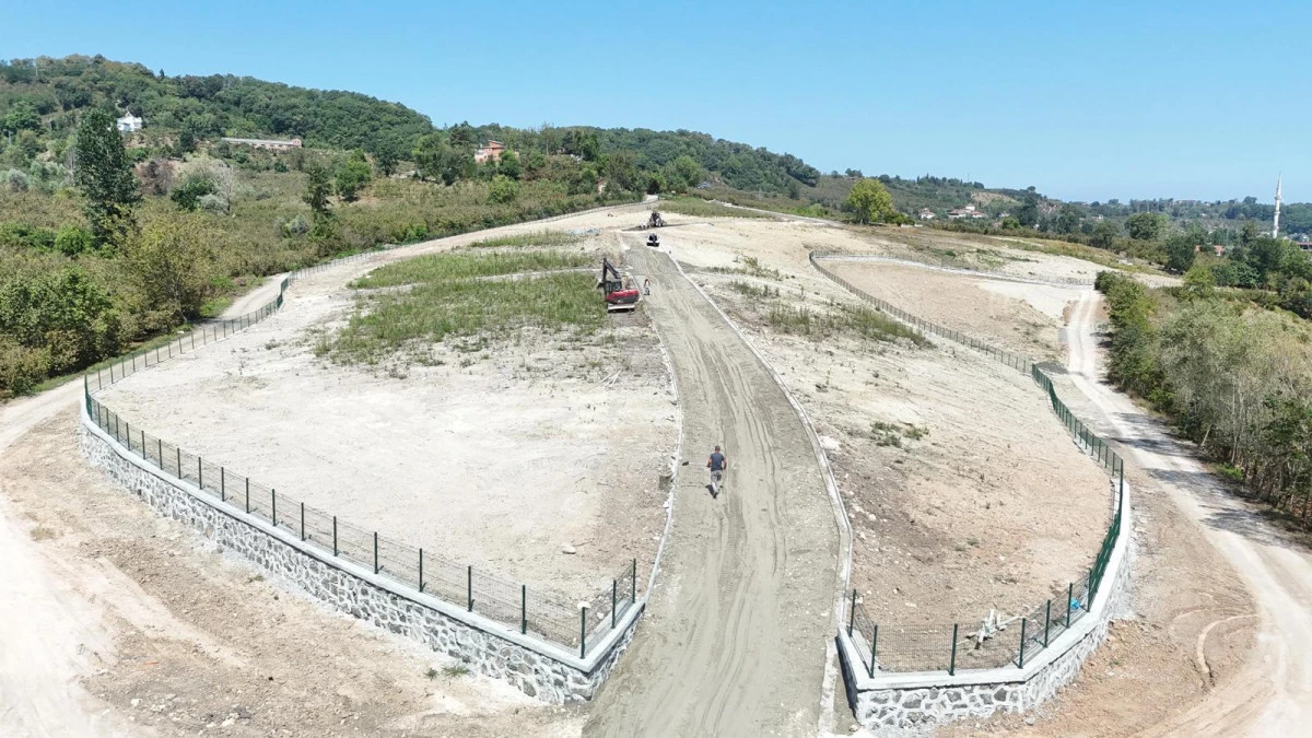 FATSA VE ÜNYE ŞEHİR MEZARLIKLARINDA SONA DOĞRU 