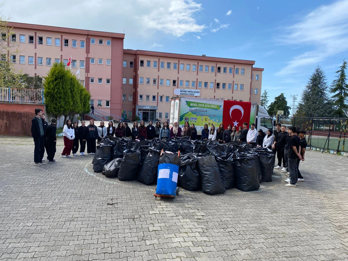 GEN&Ccedil;LERİN &Ccedil;EVRE BİLİNCİ &Uuml;NYE BELEDİYESİ İŞ BİRLİĞİYLE G&Uuml;&Ccedil;LENİYOR