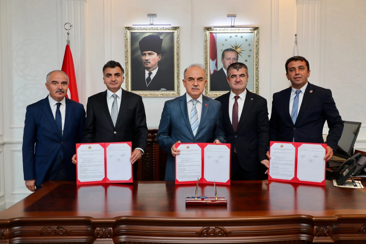 Hayırsever Muhtar Tarafından G&uuml;rgentepe&rsquo;nin Işıktepe Mahallesine &Ccedil;ok Ama&ccedil;lı Salon Yapılacak 