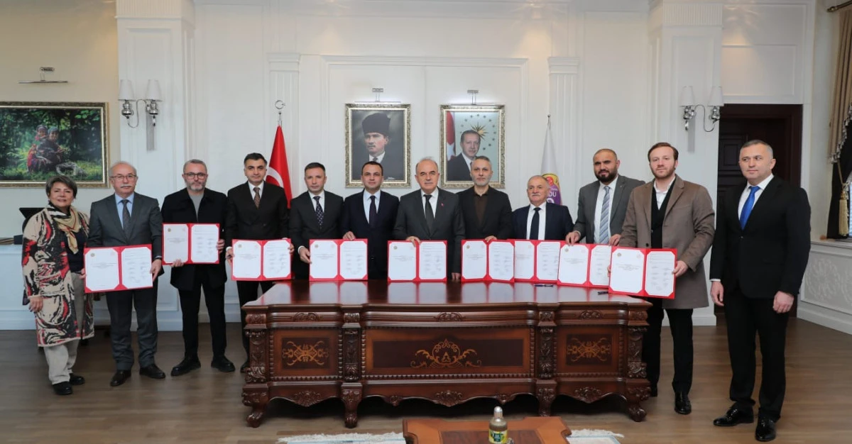 Hayırseverlerden Eğitime Destek