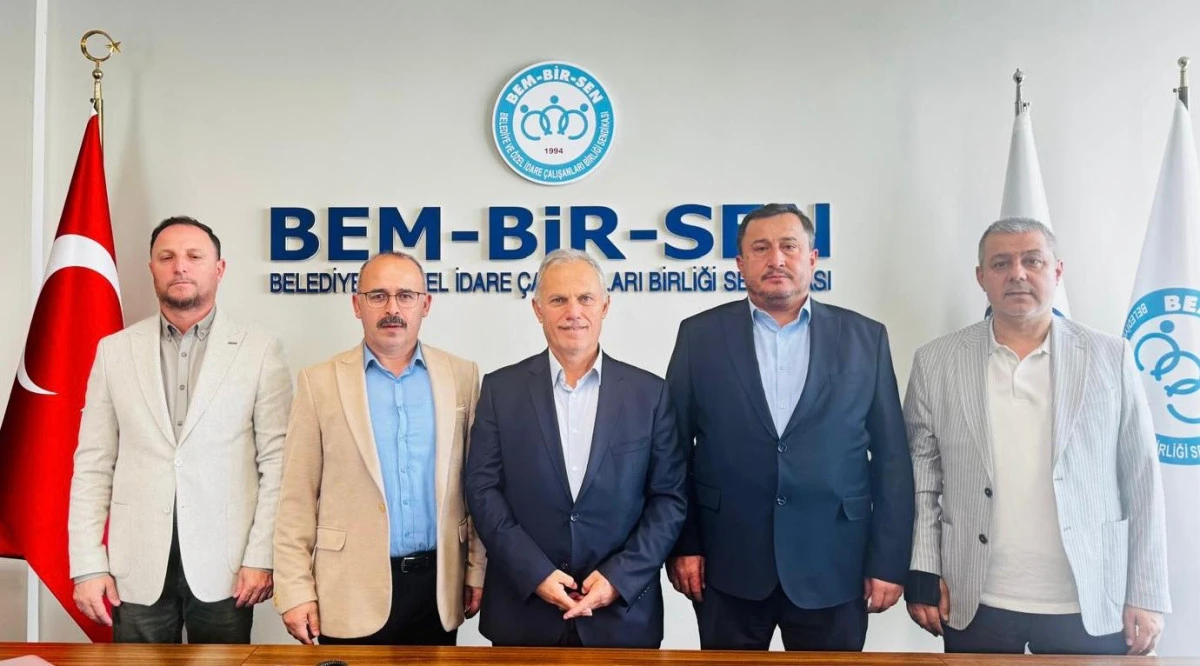 MEMUR SEN VE BEMBİR-SEN&rsquo;DEN BAŞKAN G&Uuml;LER&rsquo;E TAM DESTEK 