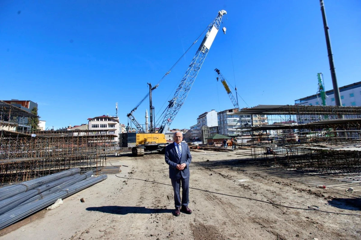 MİLLET BAH&Ccedil;ESİ VE MİLLET D&Uuml;Z&Uuml;&rsquo;NDE YOĞUN TEMPO