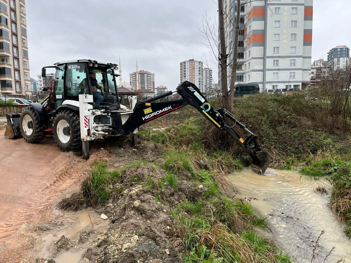ORDU&rsquo;DA DERE YATAKLARI VE MAZGALLAR TEMİZLENİYOR