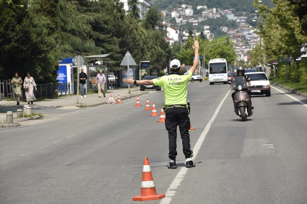 ORDU'DA HAFTALIK TRAFİK BİLAN&Ccedil;OSU: 72 KAZADA 94 YARALI, BİNLERCE S&Uuml;R&Uuml;C&Uuml;YE CEZA!