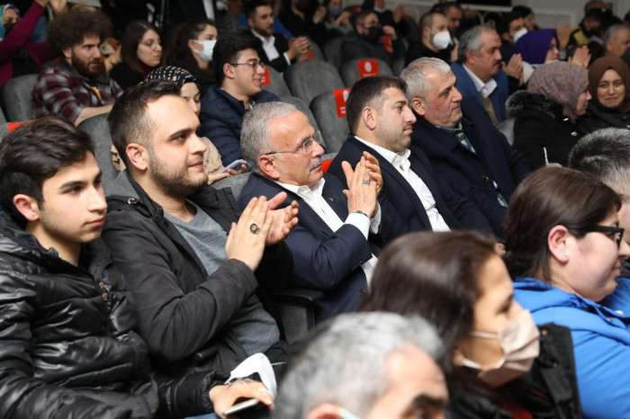 Ordu’dan Bir Esat Kabaklı Geçti
