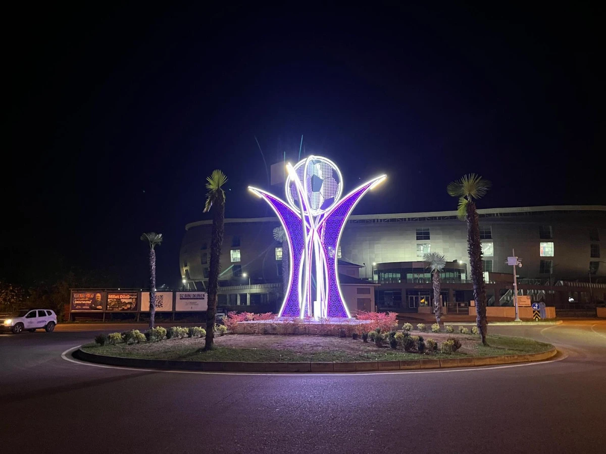 ORDU’NUN KAVŞAKLARINDA GÖRSEL ŞÖLEN 