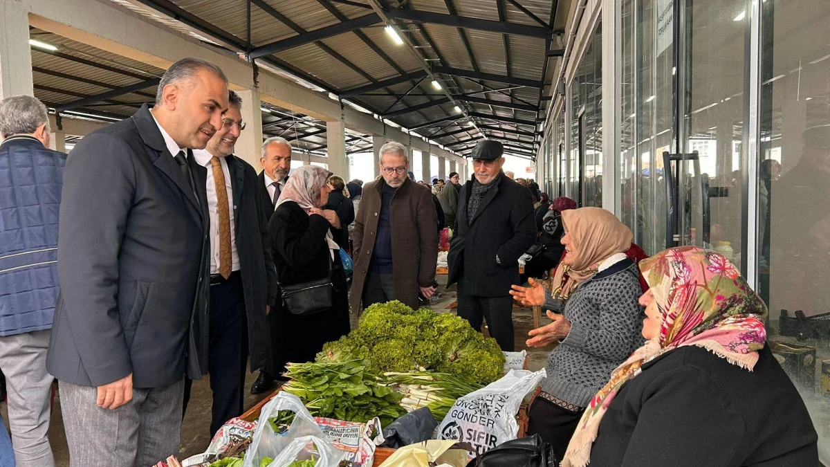 Perşembe'de Pazar Esnafı İsyan Etti, Fatih Titiz'den &Ccedil;&ouml;z&uuml;m Gecikmedi!  1 Mayısa Kadar S&uuml;re Verdi!