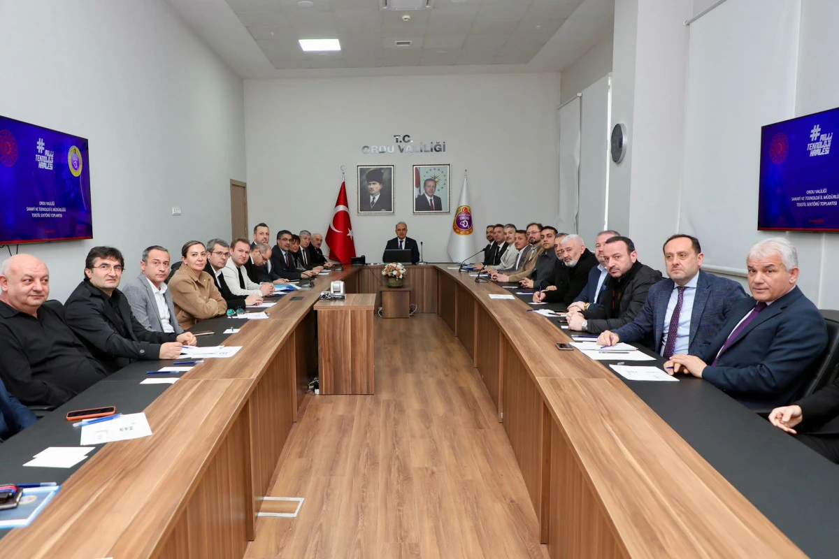 Tekstil Sekt&ouml;r&uuml;n&uuml;n Sorunları, Sıkıntıları ve Talepleri Değerlendirildi